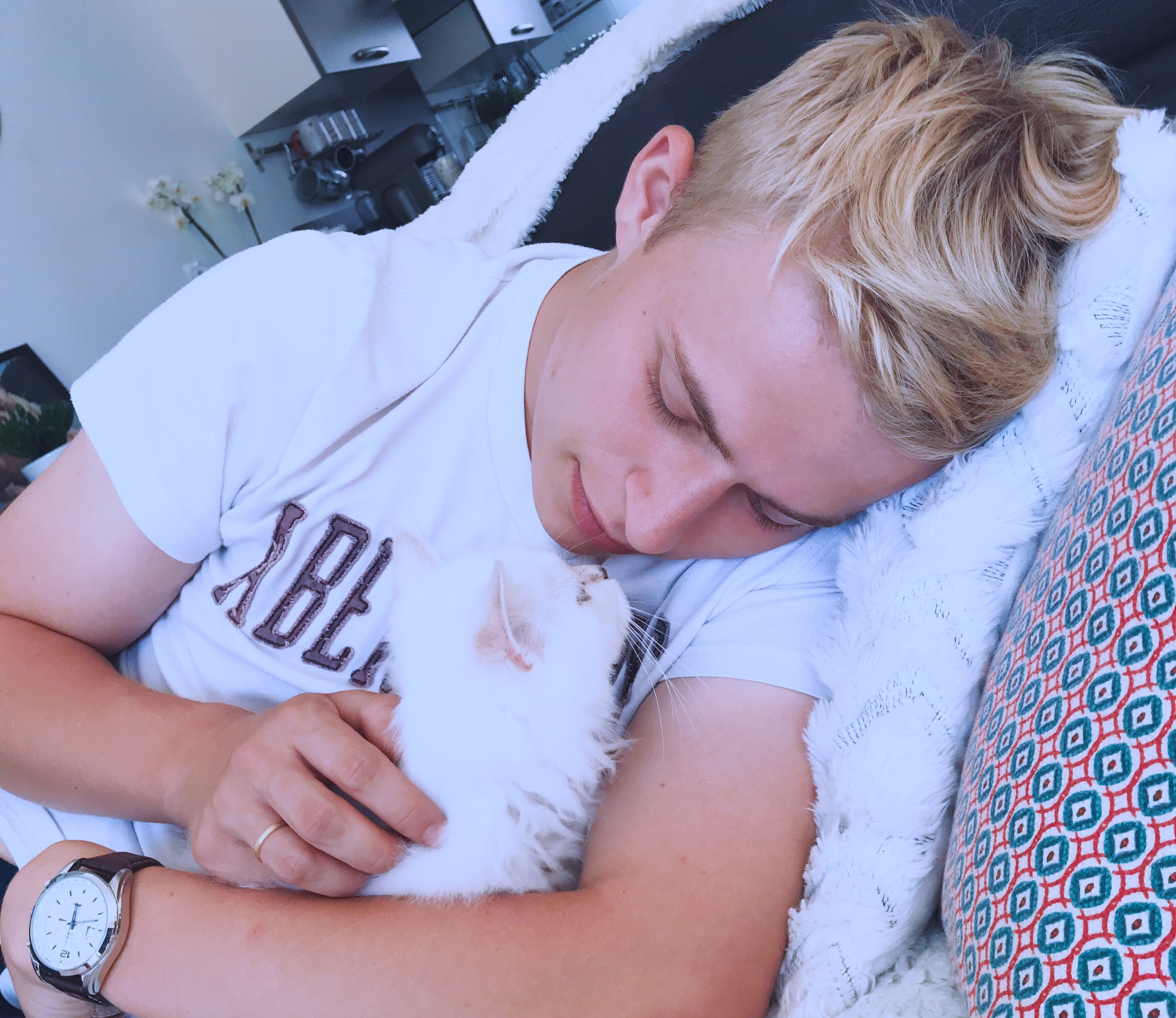 B955765C-7F34-401A-90C6-9D26BBA376FD